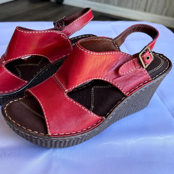 Red Hush Puppies Wedges - Picture 1 of 5